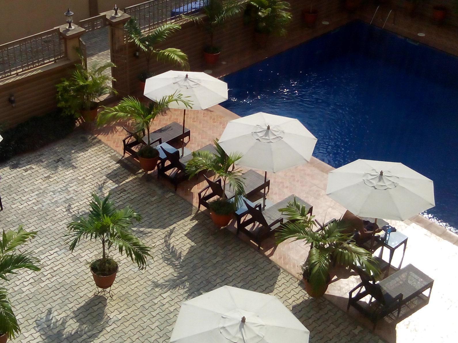 D Palms Airport Hotel Lagos Exterior photo